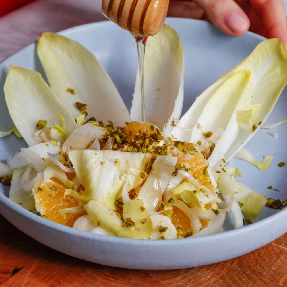 Chicorée Salat mit Orangen und Pistazien - ANA + NINA