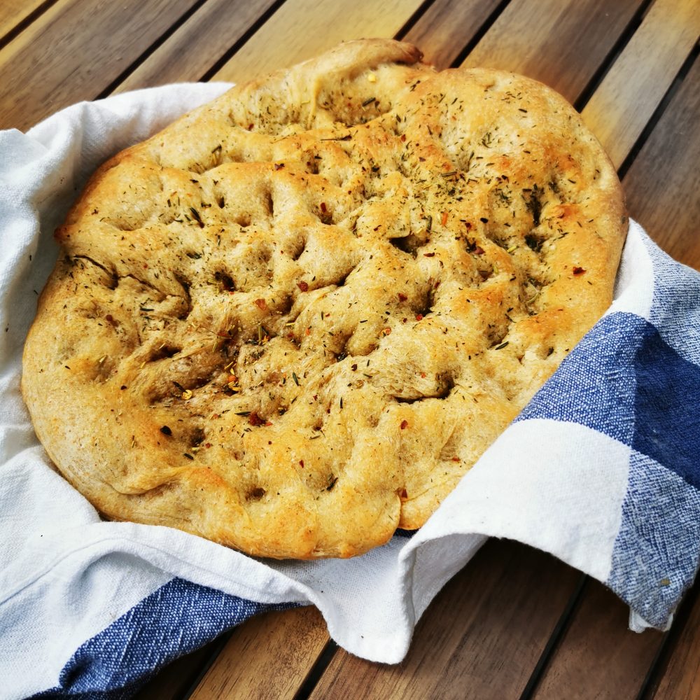 RosmarinChiliFocaccia vom Grill ANA + NINA