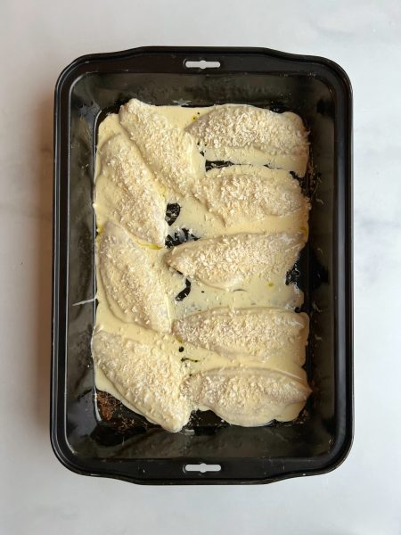Fischknusperli in Form bereit für den Ofen