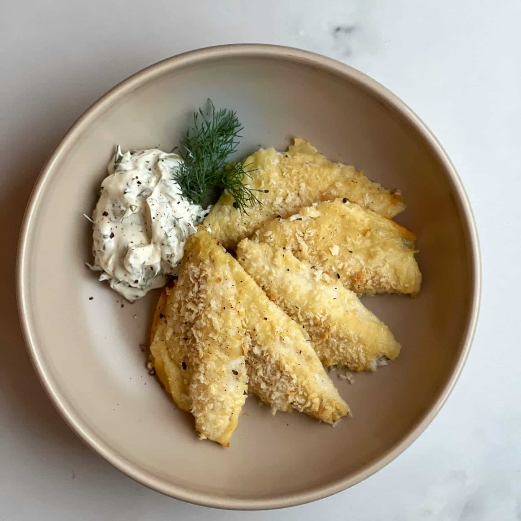 Fischknusperli in Bierteig aus dem Ofen ANA + NINA