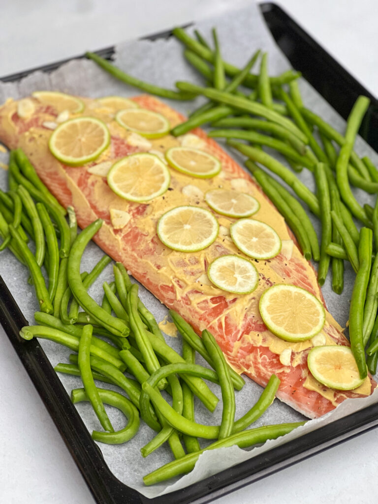 Gebackener Lachs aus dem Ofen - ANA + NINA Gebackener Lachs aus dem Ofen - ANA + NINA