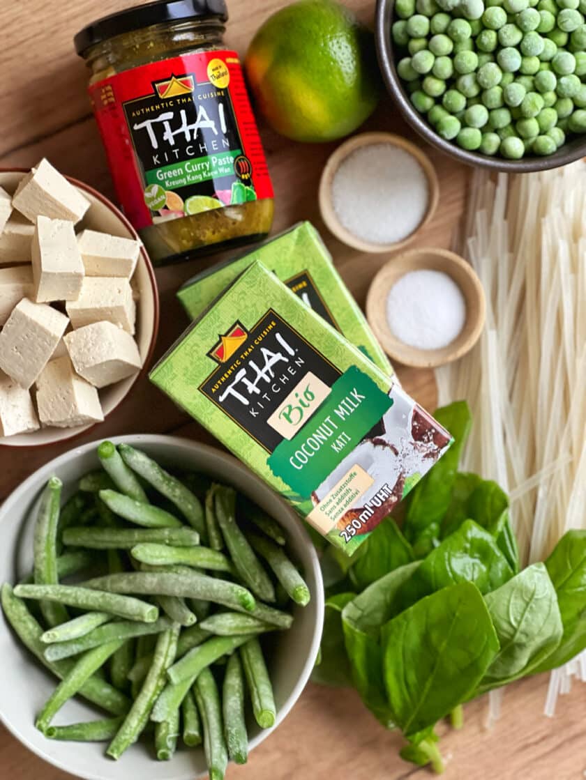 Grüne Thai Curry Suppe - ANA + NINA Grüne Thai Curry Suppe - ANA + NINA