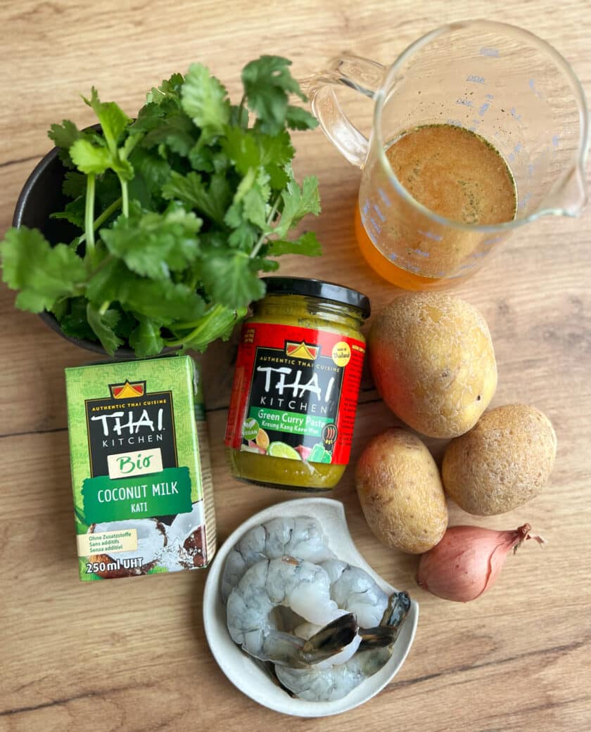 Thai Curry Kartoffelsuppe mit Crevetten - ANA + NINA Thai Curry Kartoffelsuppe mit Crevetten - ANA + NINA