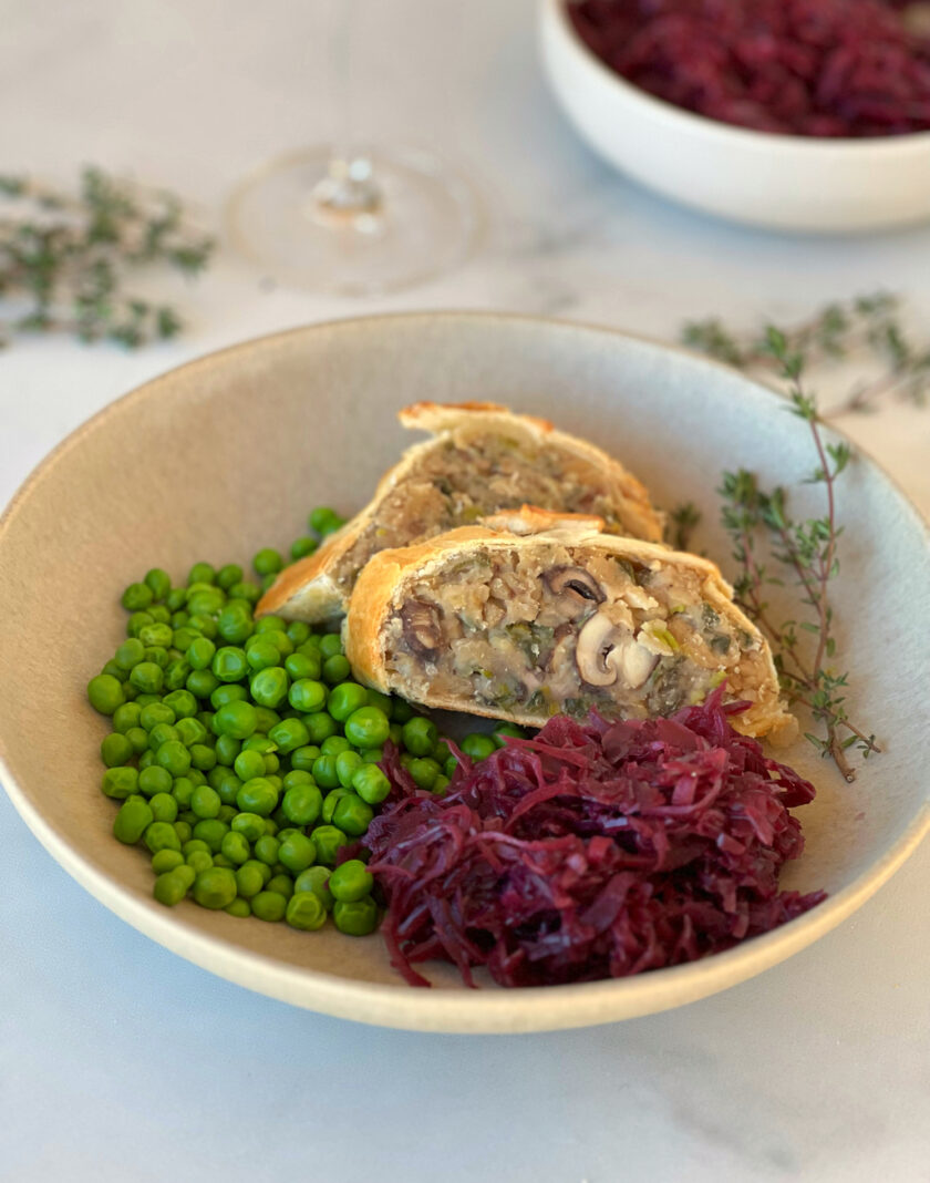 veganer Pilze Wellington Weihnachtsbraten mit Pilzen und Marroni
