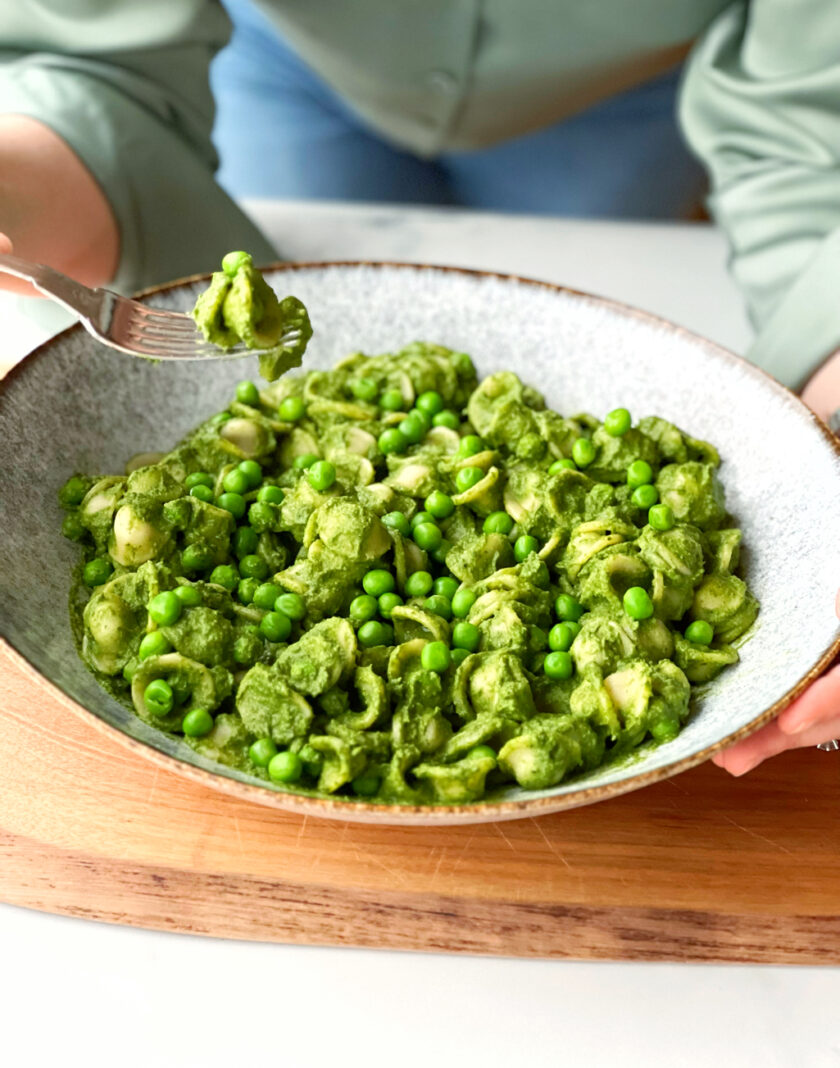 Green Goddess Pasta mit Spinat und Brokkoli