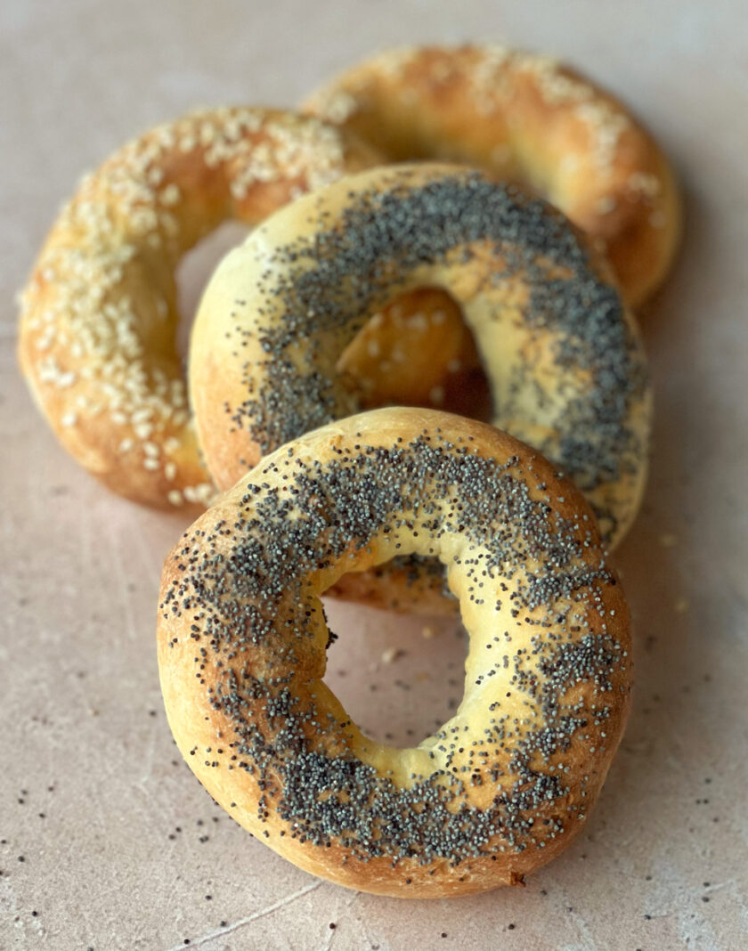 3 Zutaten Bagel mit Samen und Körnern