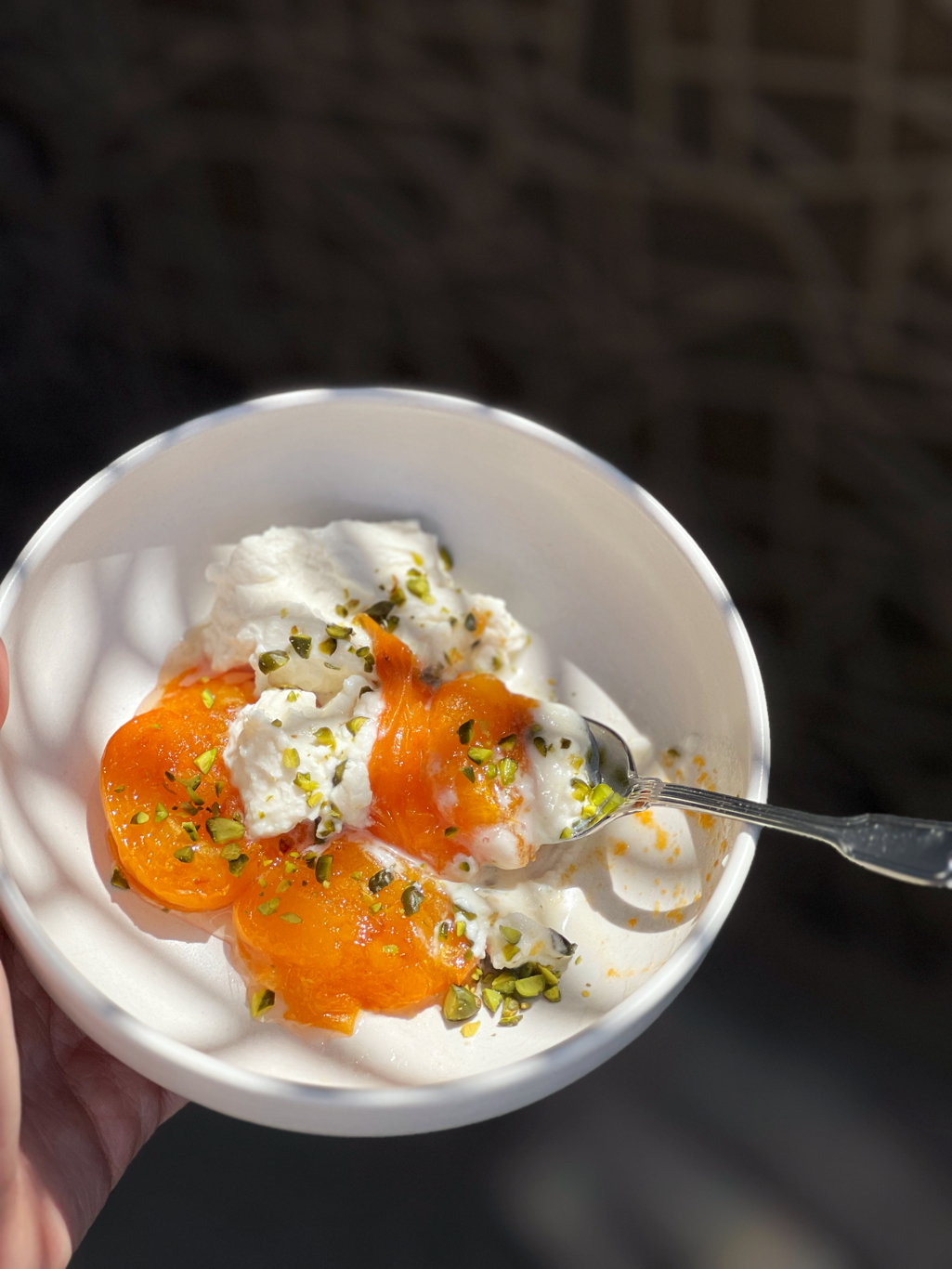 Gegrillte Aprikosen mit Mascarpone - ANA + NINA Gegrillte Aprikosen mit Mascarpone - ANA + NINA