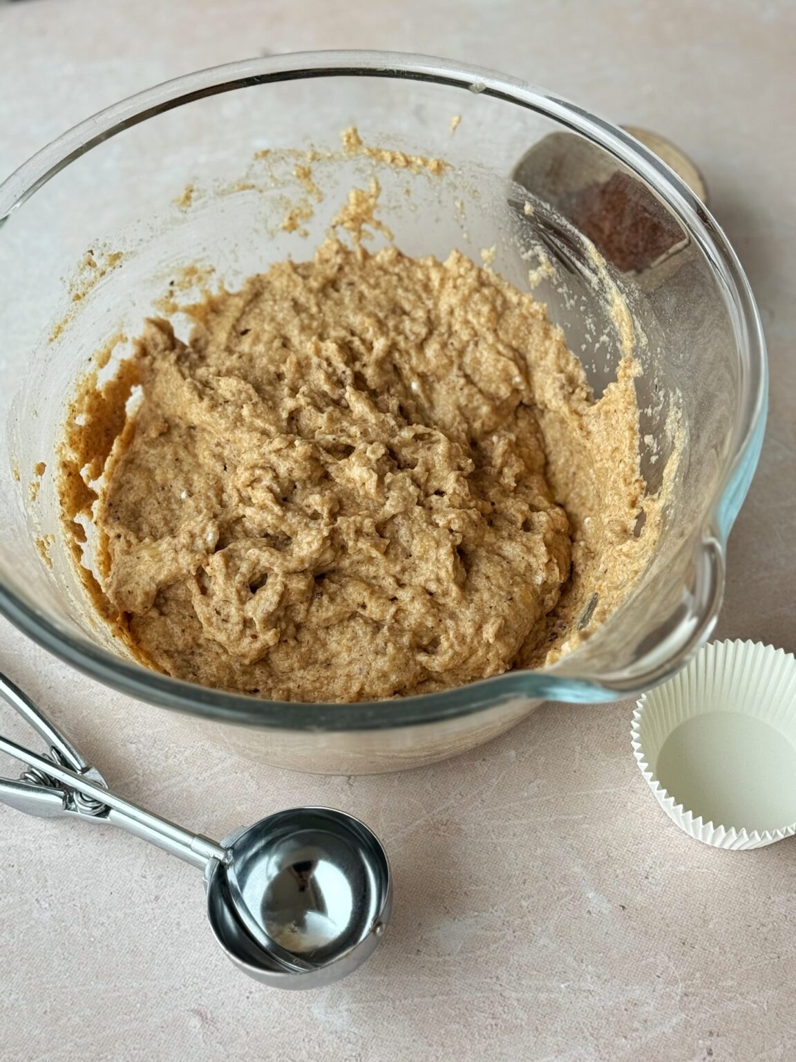 Zuckerfreie Marmor-Bananen-Muffins - ANA + NINA Zuckerfreie Marmor-Bananen-Muffins - ANA + NINA