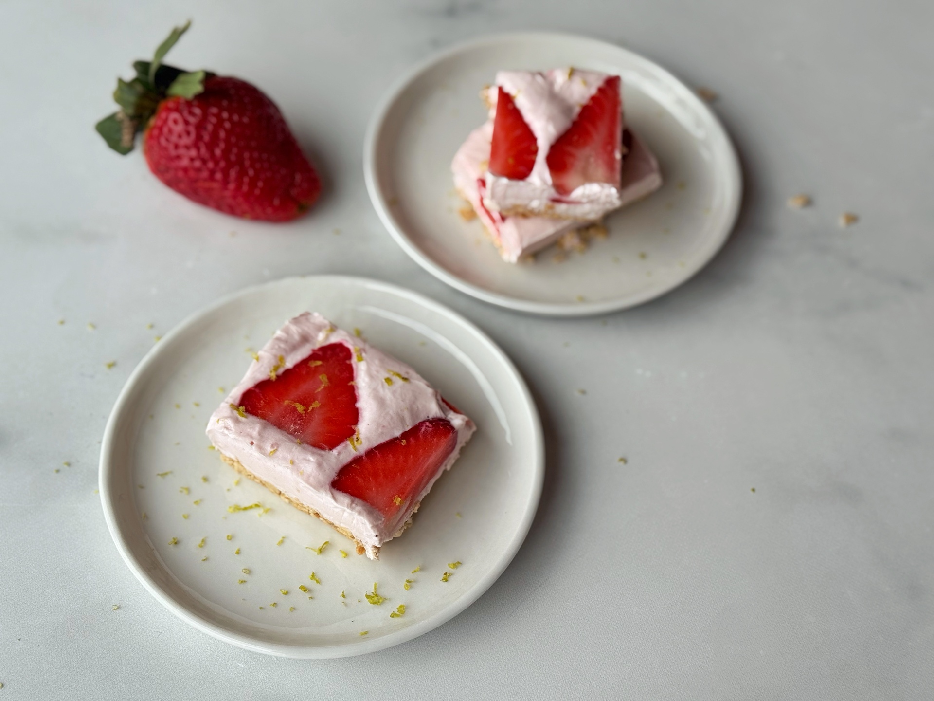 Gesunde Erdbeer-Skyr-Küchlein
