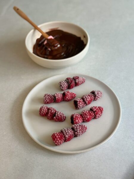 Diese Schokoladen-Himbeeren sind der perfekte Snack!