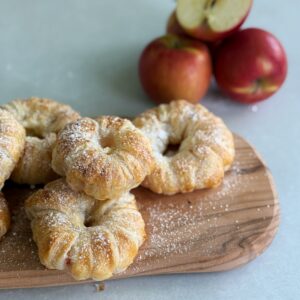 Schnelle Apfel-Blätterteig-Ringe